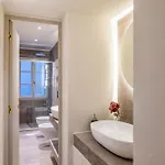 Iconic Square Luxury Attic Tuscany *