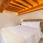 Iconic Square Luxury Attic Tuscany Lägenhet *