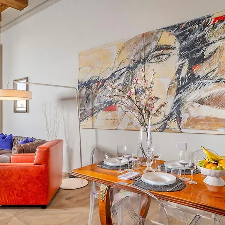 Iconic Square Luxury Attic Tuscany Apartment Siena