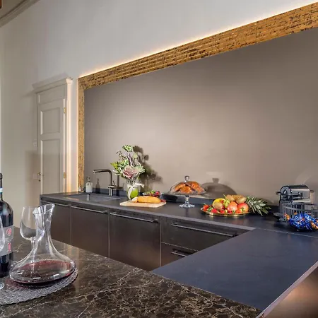 Apartment Iconic Square Luxury Attic Tuscany
