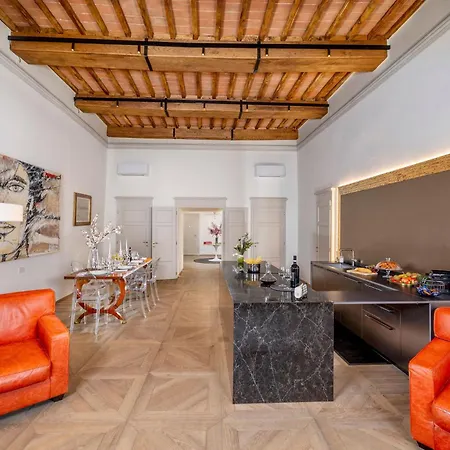 Apartment Iconic Square Luxury Attic Tuscany Siena