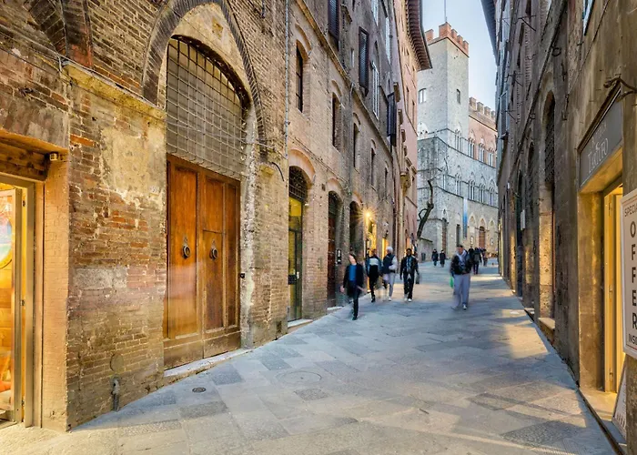 דירה Iconic Square Luxury Attic Tuscany