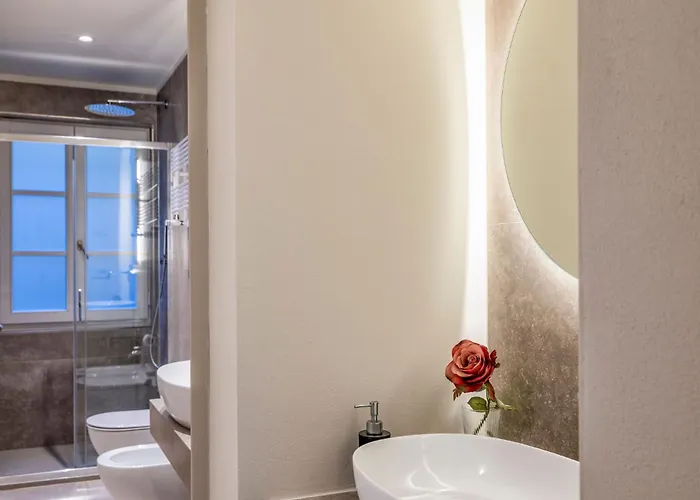 Iconic Square Luxury Attic Tuscany Siena