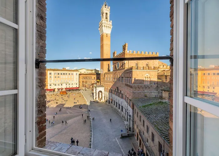 Appartement Iconic Square Luxury Attic Tuscany Siena