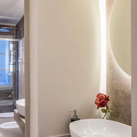 Iconic Square Luxury Attic Tuscany Siena